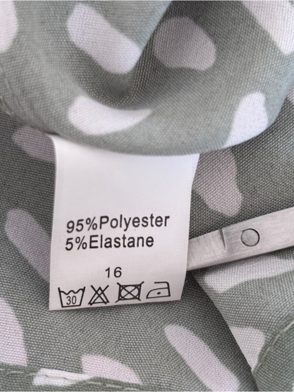 Sage Green & White Abstract Print Top ~ Blouse, Artistic, Avante Gard, Chic - Picture 6 of 6
